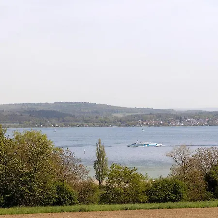 Im Gruenen Und Bodenseenaehe